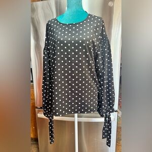 Gilli Black and White Polka Dot Blouse